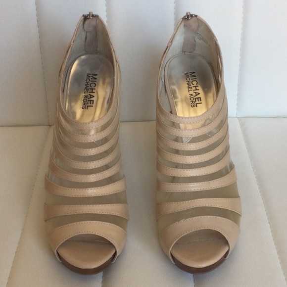 EUC Michael Kors 8.5M Bone/Silver Leather Mesh Open Toe Heels - Picture 2 of 16